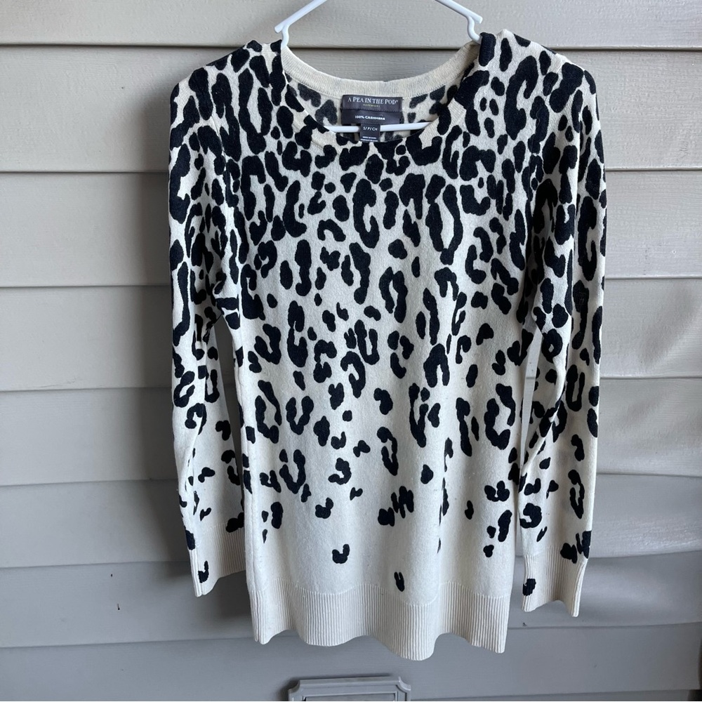 A Pea in the Pod‎ Pure Cashmere Sweater Maternity Cozy Size S Ivory Animal Print